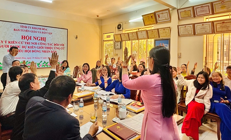 Ban Tuyên giáo và Dân vận Tỉnh ủy tổ chức Hội nghị lấy ý kiến cử tri nơi công tác đối với người được dự kiến giới thiệu ứng cử đại biểu Hội đồng nhân dân